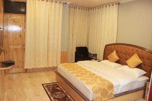 Hotel Bodh International Manāli Exterior foto